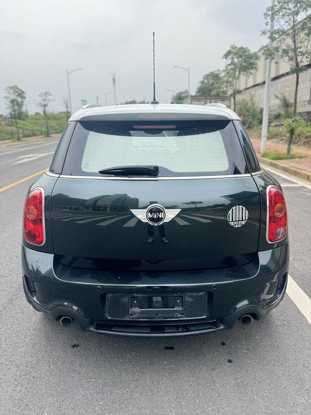 MINI MINI COUNTRYMAN