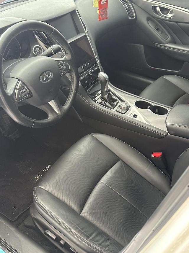 Infiniti Infiniti Q50L