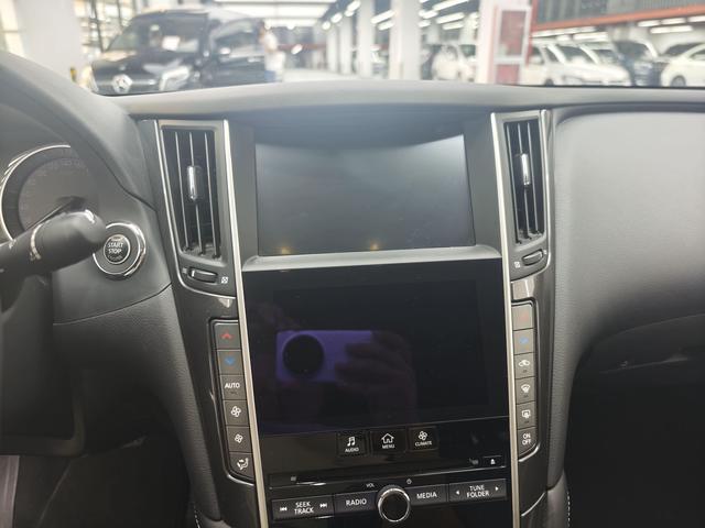 Infiniti Infiniti Q50