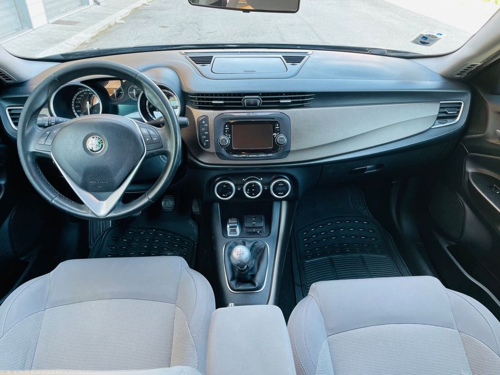 Alfa Romeo Giulietta
