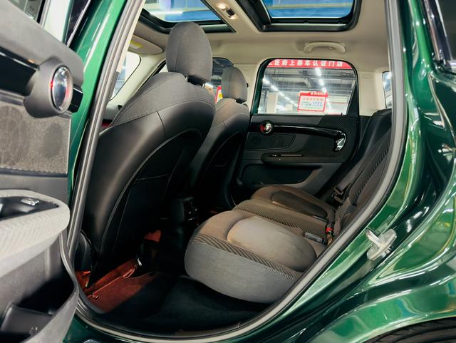 MINI MINI COUNTRYMAN
