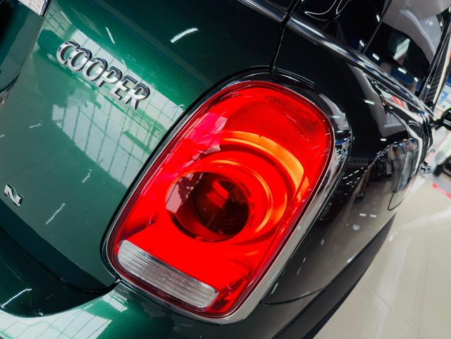 MINI MINI COUNTRYMAN