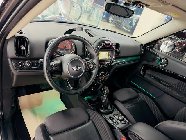 MINI MINI COUNTRYMAN