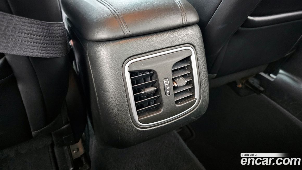 Chrysler 200