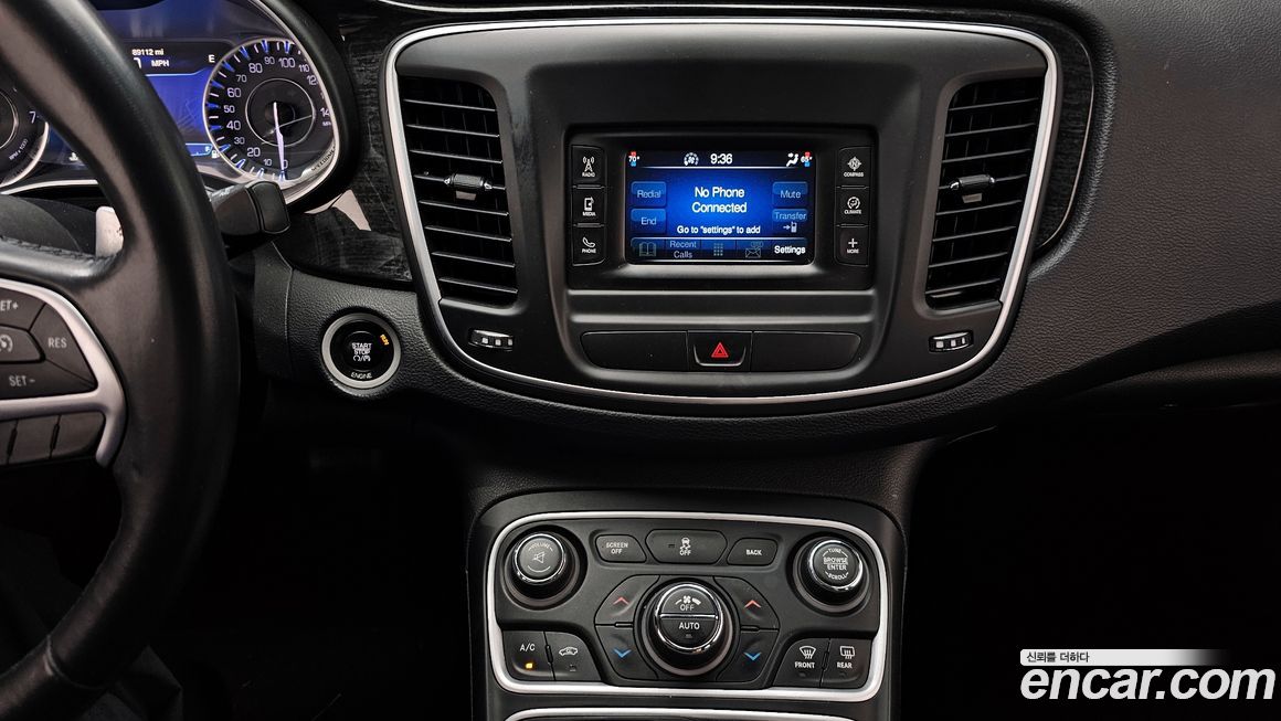 Chrysler 200