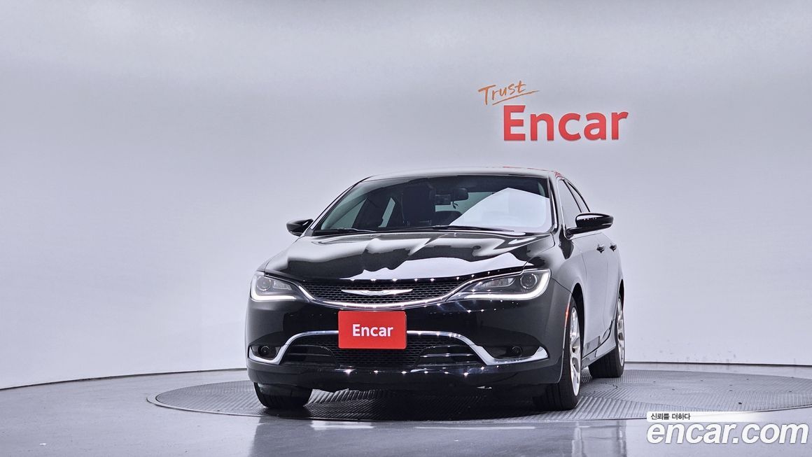Chrysler 200