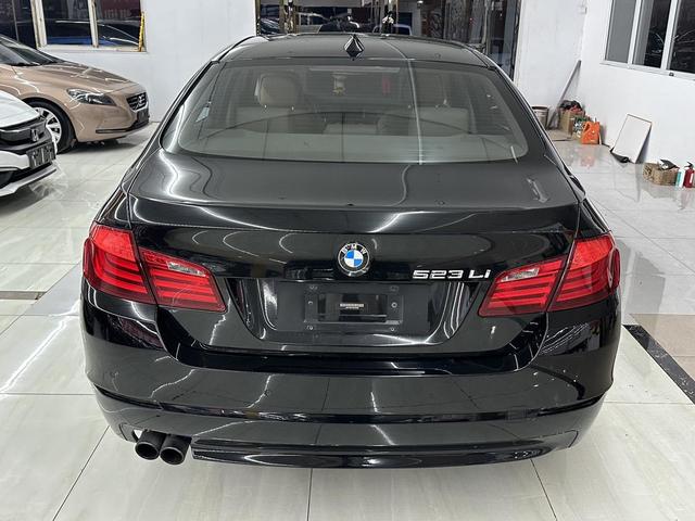 BMW BMW 5-Series