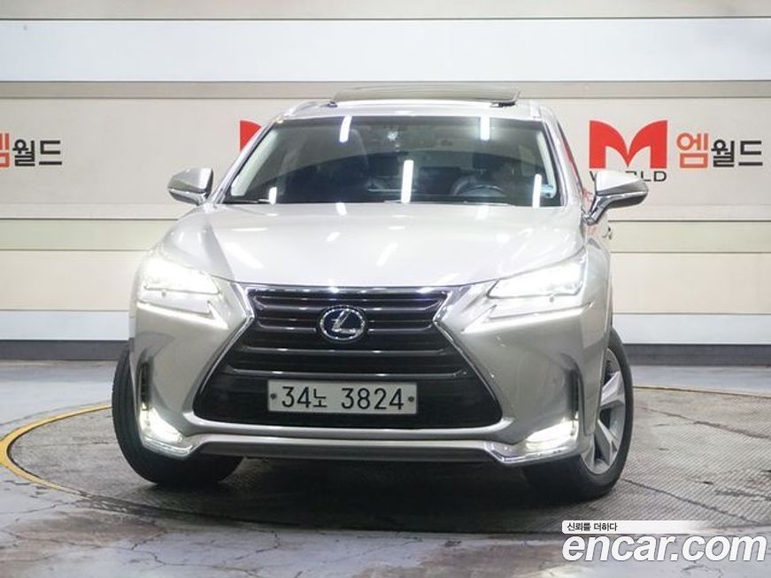 Lexus NX