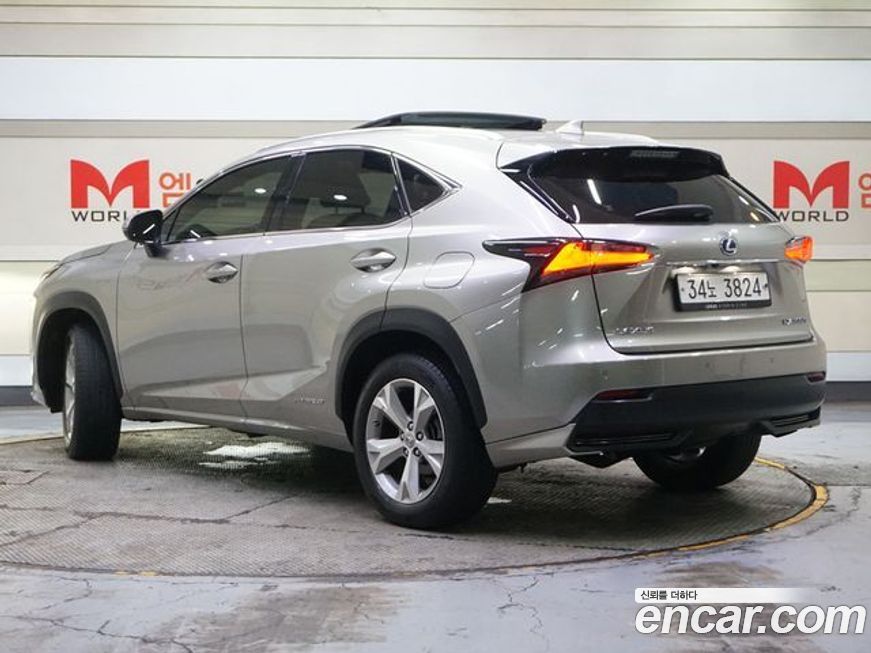 Lexus NX