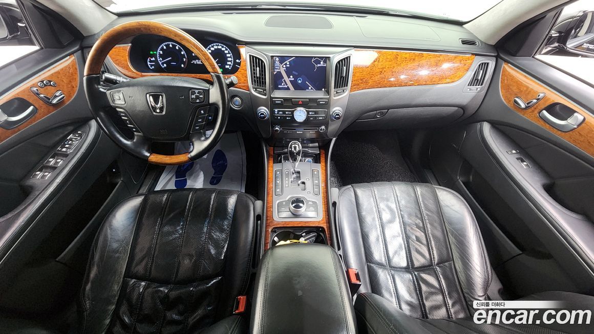 Hyundai Equus