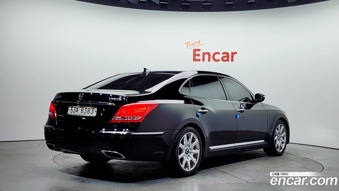 Hyundai Equus
