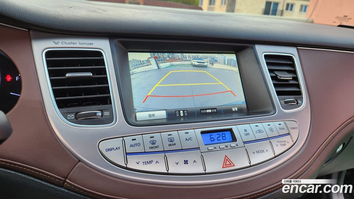 Hyundai Genesis