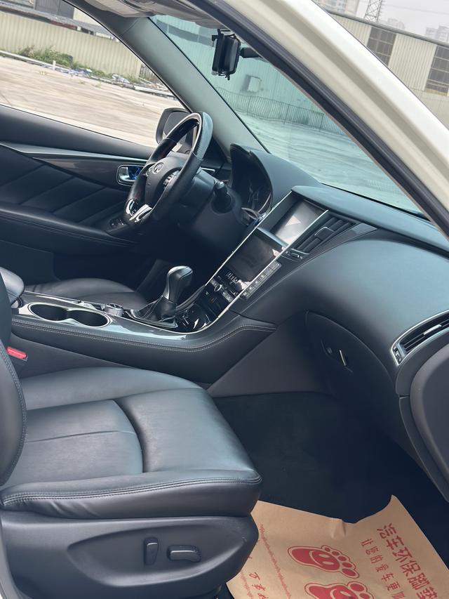 Infiniti Infiniti Q50L