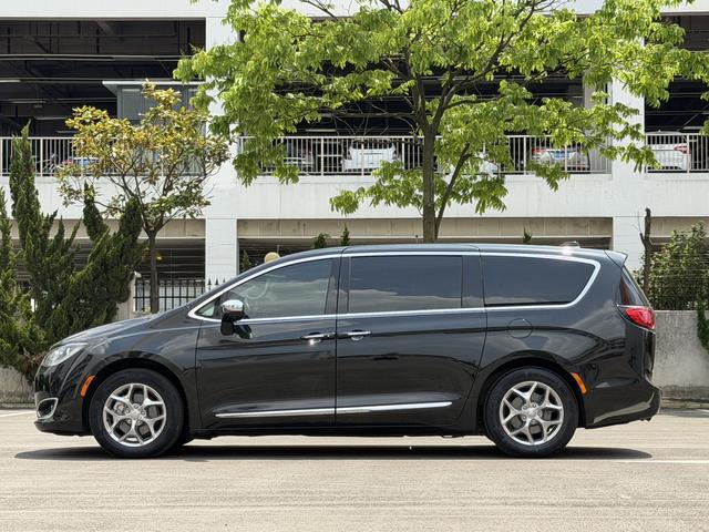 Chrysler Grand Voyager (Import)