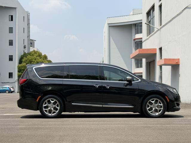Chrysler Grand Voyager (Import)