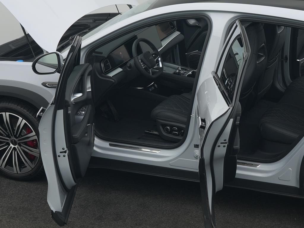 BYD SEALION 7
