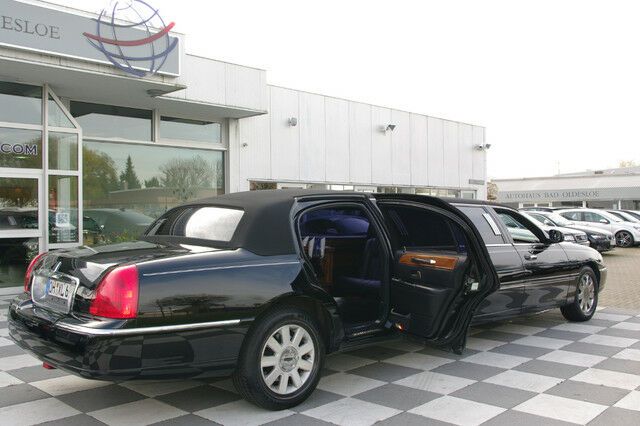 Lincoln Town Car