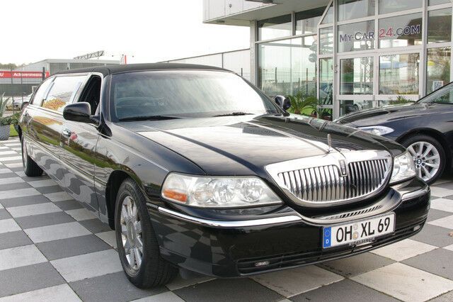 Lincoln Town Car