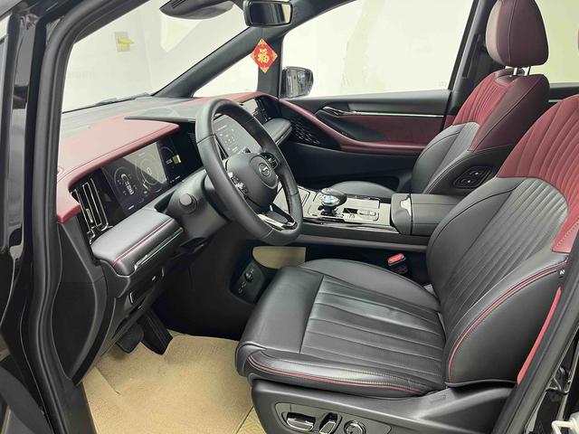 GAC Trumpchi Trumpchi M8