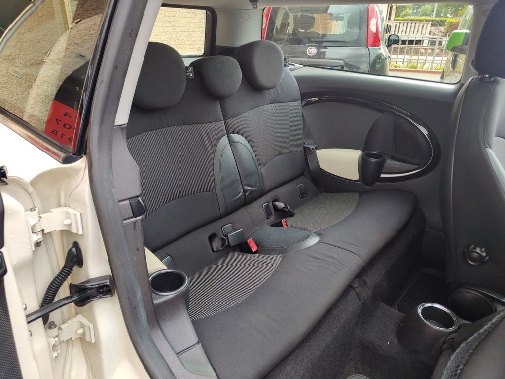 MINI Cooper Clubman