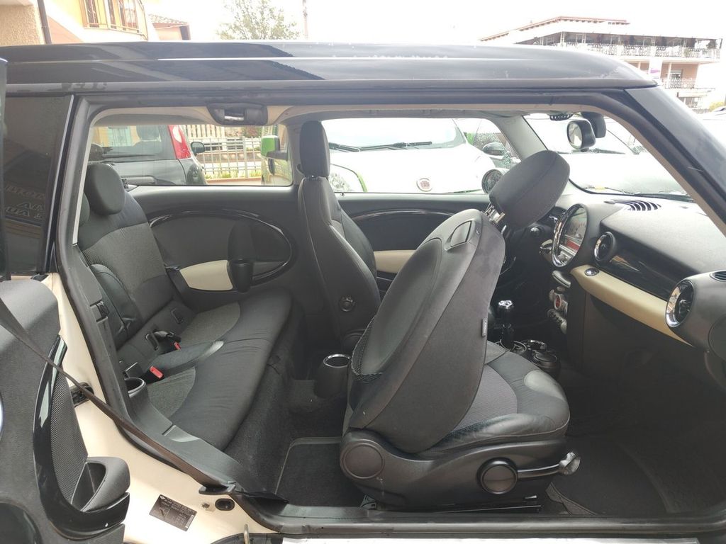MINI Cooper Clubman