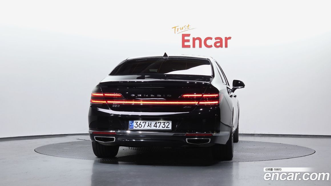 Genesis G90