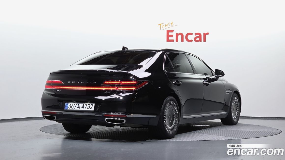 Genesis G90