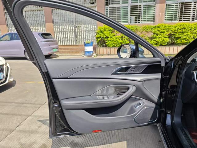 Hongqi Hongqi H5