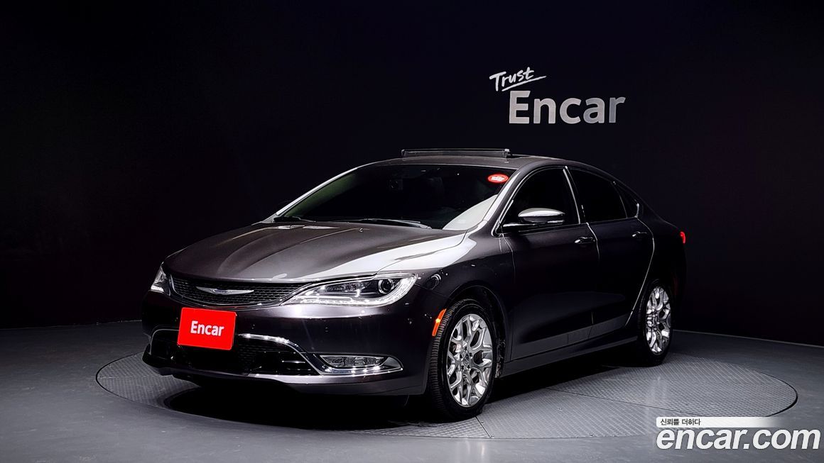 Chrysler 200