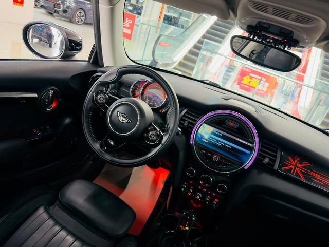 MINI MINI