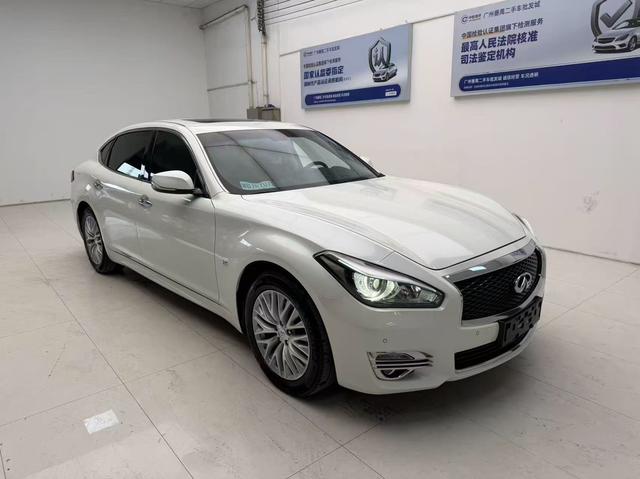 Infiniti Infiniti Q70
