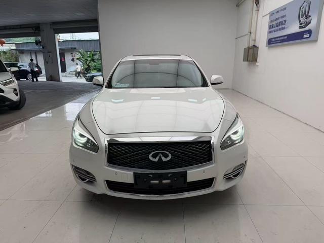 Infiniti Infiniti Q70