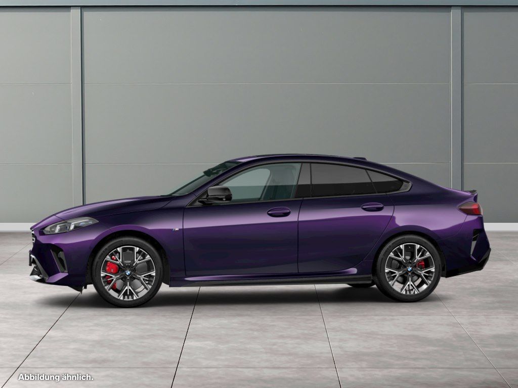 BMW M235