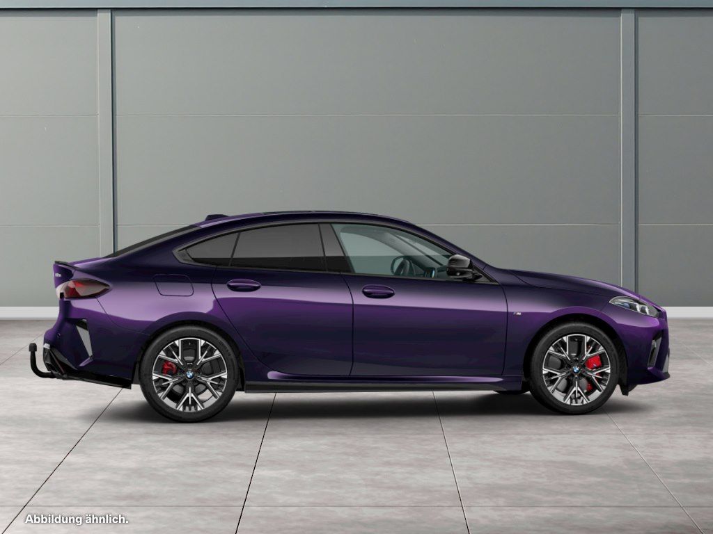 BMW M235