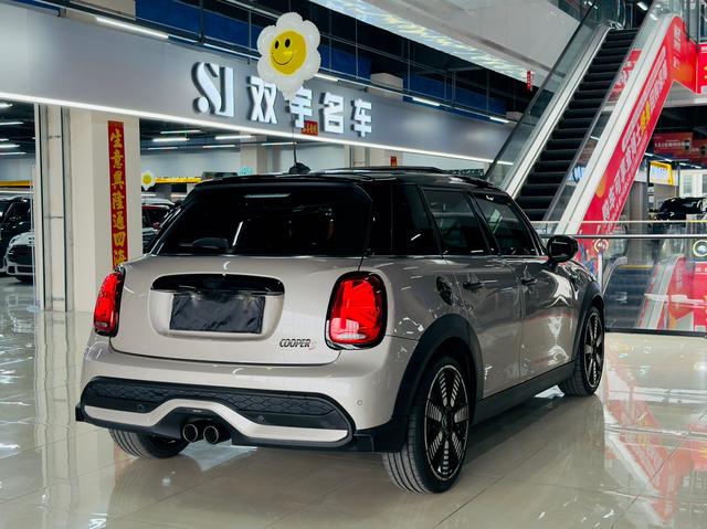 MINI MINI