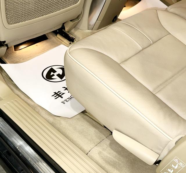 Mercedes-Benz Mercedes-Benz R-Class
