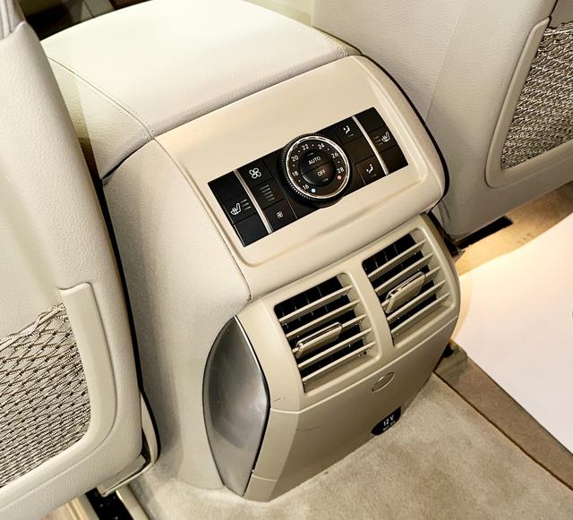 Mercedes-Benz Mercedes-Benz R-Class