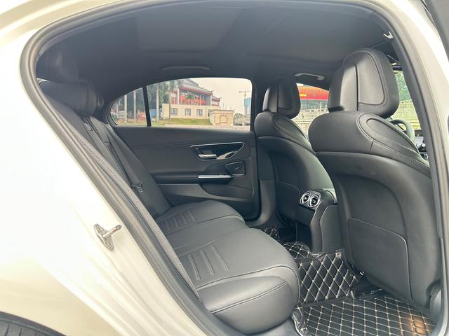 Mercedes-Benz Mercedes-Benz C-Class