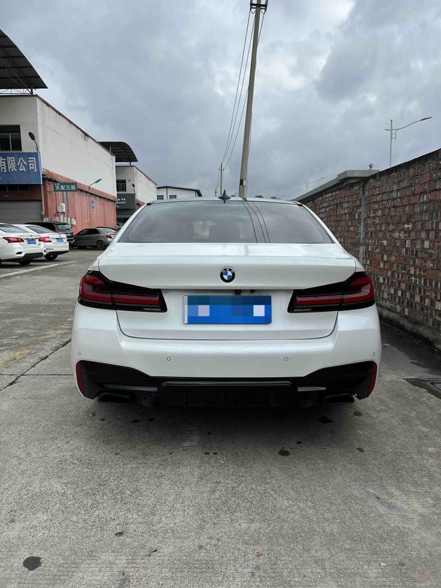 BMW BMW 5-Series