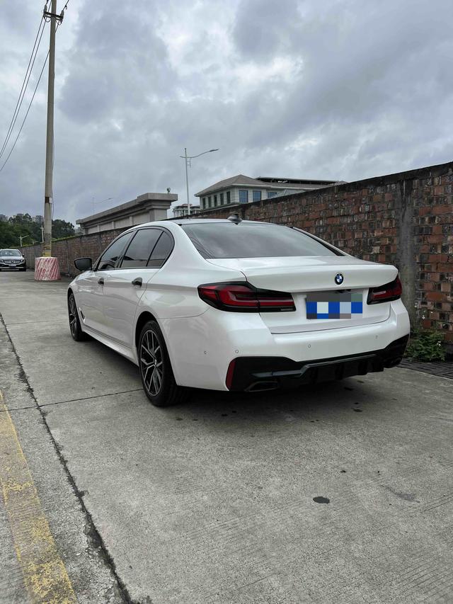 BMW BMW 5-Series