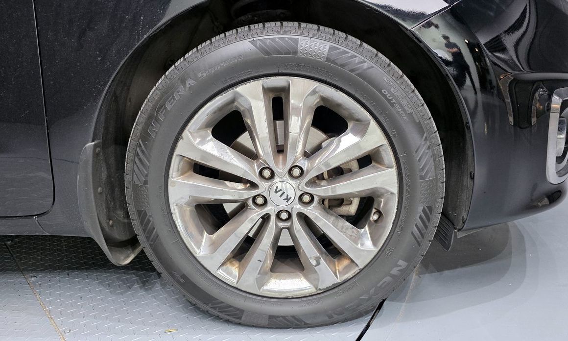 Kia Canival