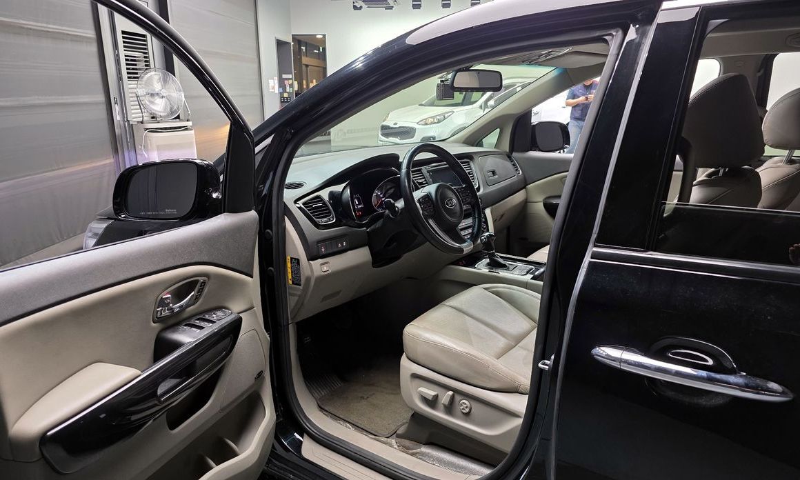 Kia Canival