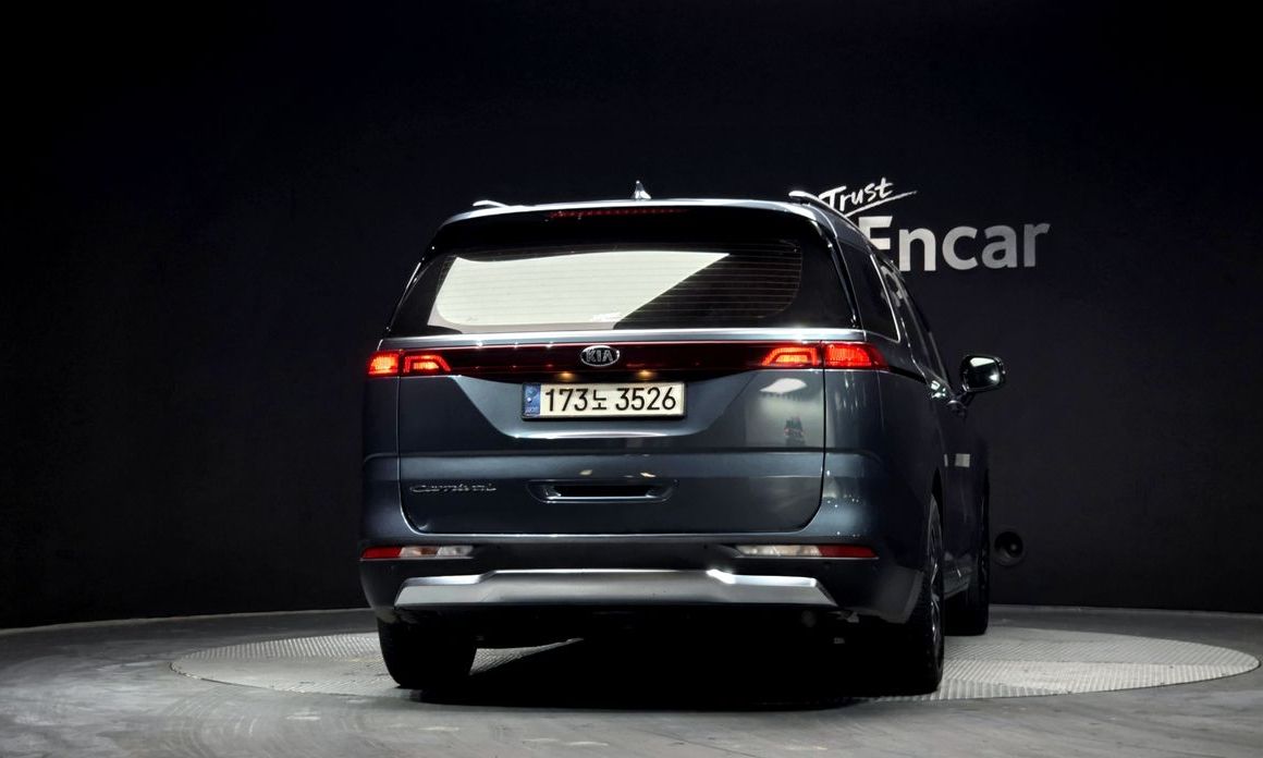 Kia Canival