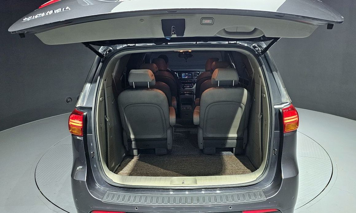 Kia Canival