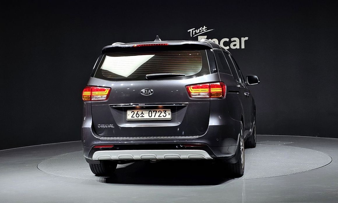 Kia Canival