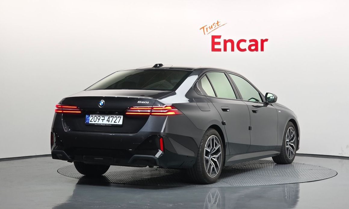 BMW 5-Series
