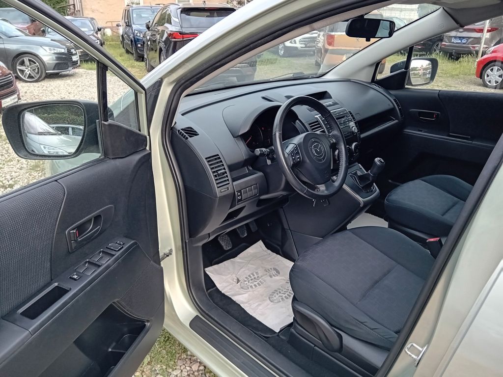 Mazda 5