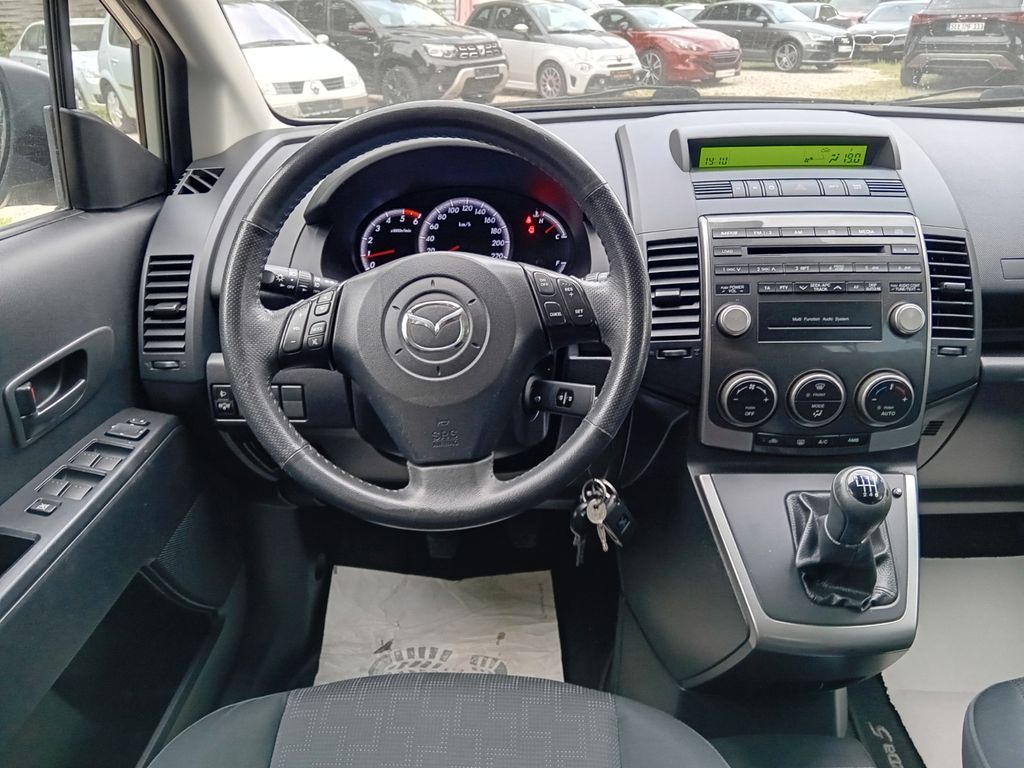 Mazda 5