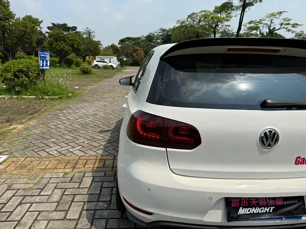 Volkswagen Golf GTI