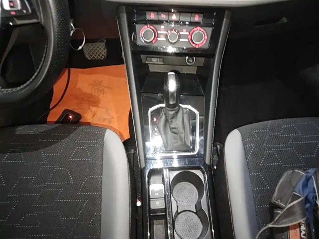 Jetta VS7
